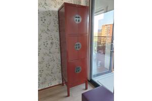 Rood gelakte Chinese kast