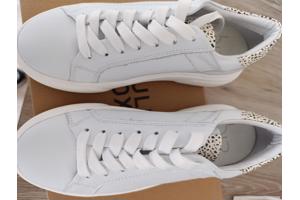 Sneakers dames merk Hip maat 39