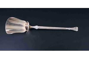 Verzilverde suikerschep van Sola Ziet er nog mooi uit