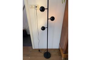Zwarte 3 bollen lamp