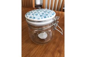 Glazen voorraadpot met aardewerk deksel 10,5 cm snoeppot