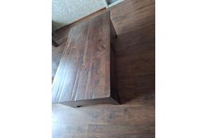 Salontafel met bijpassende lamp