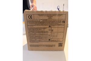 Gratis afhalen 2 doosjes witte badkamer tegels