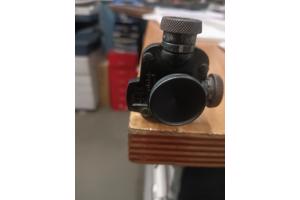 Diana diopter met korrel.