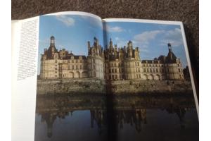 Boek van De Fraaiste Kastelen v/d Loire ,mooie foto's en tek