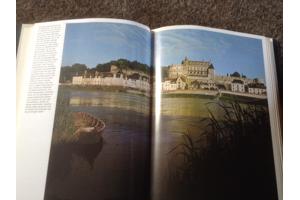 Boek van De Fraaiste Kastelen v/d Loire ,mooie foto's en tek