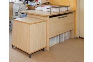 Bureau met opzetstuk