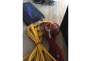 Te koop: complete high performance car audio set