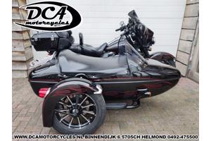 HARLEY-DAVIDSON FLHTCUSE-5BLK ULTRA CLASSIC CVO LSE1 ZIJSPAN