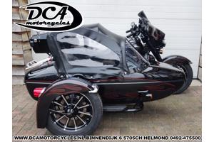 HARLEY-DAVIDSON FLHTCUSE-5BLK ULTRA CLASSIC CVO LSE1 ZIJSPAN