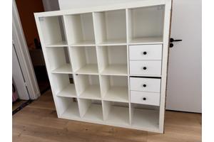 Witte IKEA Kallax kast