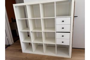 Witte IKEA Kallax kast