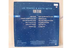 14 LP;s van Red Box,  Kayak, KC &amp;amp; The Sunshine Band tot Styx