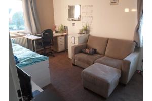 nette 2 zitter met poef