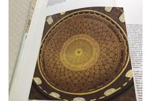 Boek.Het land van beloften speciale cultuur met testamenten