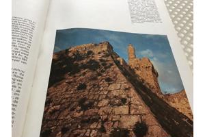 Boek.Het land van beloften speciale cultuur met testamenten