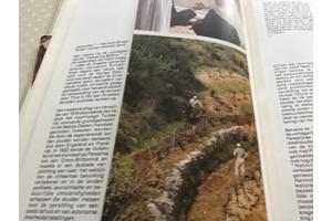 Boek.Het land van beloften speciale cultuur met testamenten