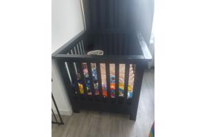 Baby ledikant + comode + boks