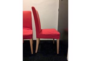 Eetkamer stoelen. 4 stuks, incl. rode bekleding