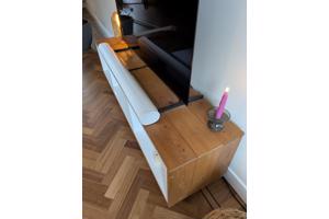 Tv meubel Besta met steigerhout