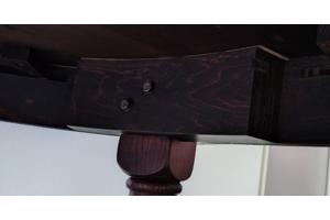 Ovalen houten eettafel voor ca 6 pers
