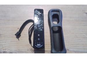 Nintendo Wii remote met motion plus inside met hoesje