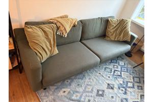 Groene goed zittende bank