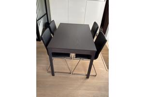 Uitschuifbare eethoek van ikea