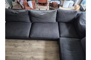 Grote comfortable hoekbank - donkergrijs met gebruikssporen