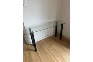 Console van staal en glas