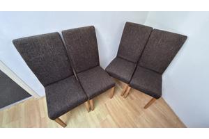 4 Eetkamerstoelen  Nette staat, kunnen nog prima ronde mee.