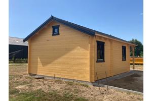 MAATWERK: blokhutten, woonunits, bijgebouwen.