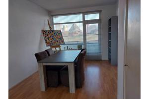 Mooie eetafel 4-6 personen