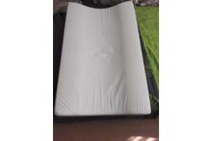 Verzorgingskussen met nog een overtrek