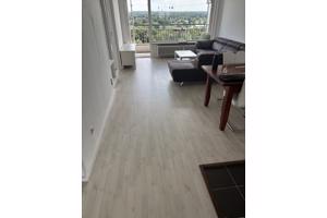 Laminaat vloer, ca. 28m2, zelf verwijderen
