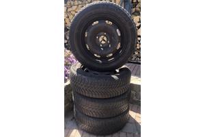 Michelin Alpine Winterbandenset op Peugeot / Citroen velgen