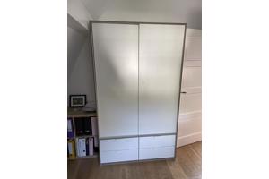 Kleding kast