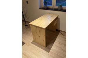 Klein bureau met schuif - ideaal als instap