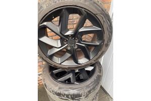 Lynk en co Volvo XC40 LM Zwart zomerbanden set 235/45/20