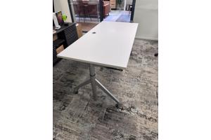 Verstelbaar (werk) bureau 160x80 cm