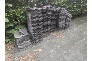 230 dakpannen (beton) af te halen