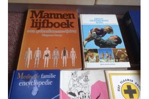 Medische boeken van;mannen,gezondheid,EHBO,encyclopedie,home