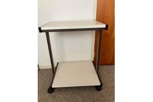 bijzettafeltje (verrijdbaar, wit)