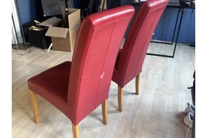 2 eetkamerstoelen