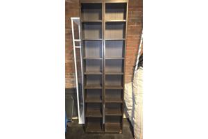 2 Zwarte Ikea Gnedby CD kasten