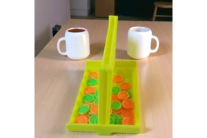 4 op een rij spel , geel mini 7,5cm x 4,5cm