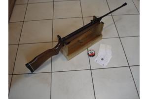 GAMO 610 4,5 mm luchtbuks  ,met hardhouten kolf