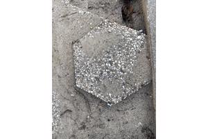 Grint tegels voor in de tuin