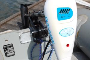 Aqua Marina BT 88850 met Out Wave electrisch motortje MF54