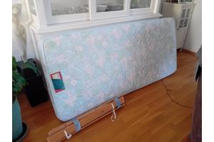 Eenpersoonsbed 200 x 90
